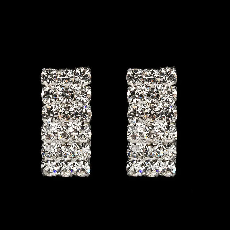 Parure ras du cou et boucles d'oreilles de luxe en cristal