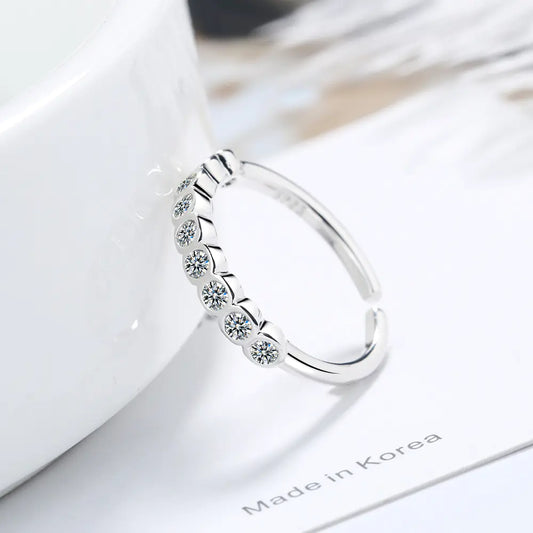 Fashionable Minimalist Open Ring with Diamonds