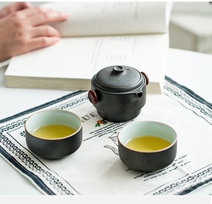 Service à thé de voyage en céramique noire avec théière et tasses