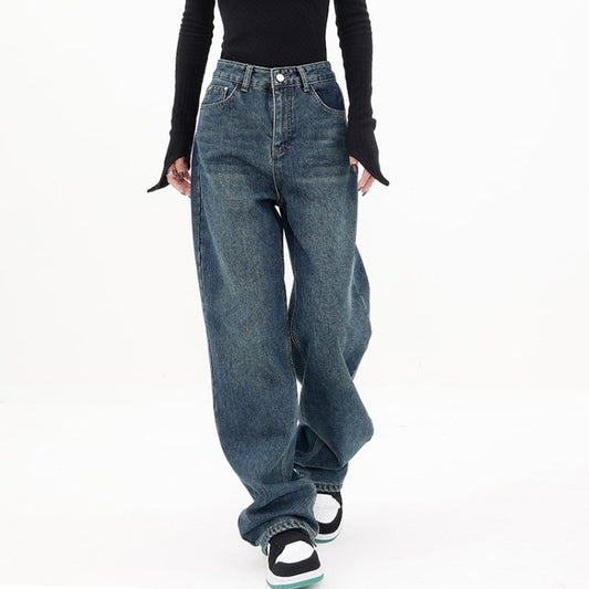Women's Casual Fit Straight Jeans