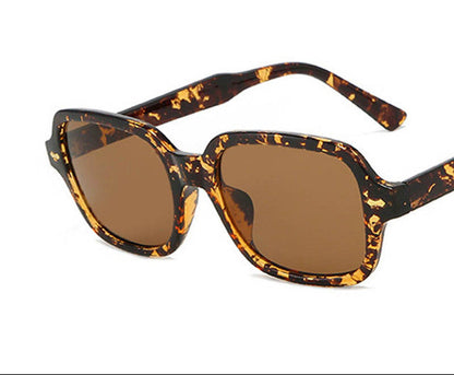 Luxury Retro Square Sunglasses for Men and Women
