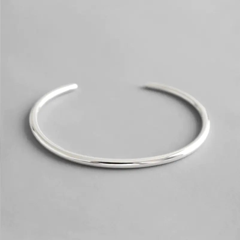 Bracelet jonc cercle ouvert minimaliste en argent sterling
