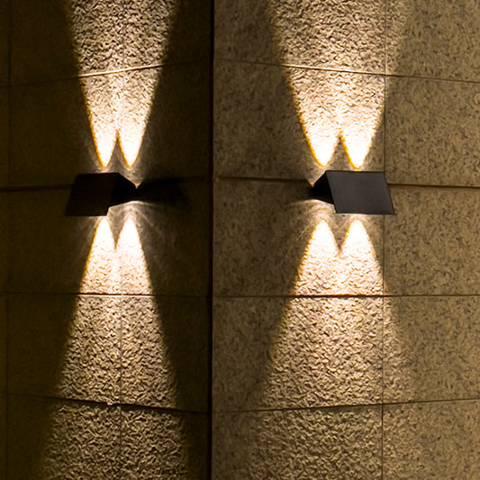LED Solar Wall Light for Outdoor Garden Decoration