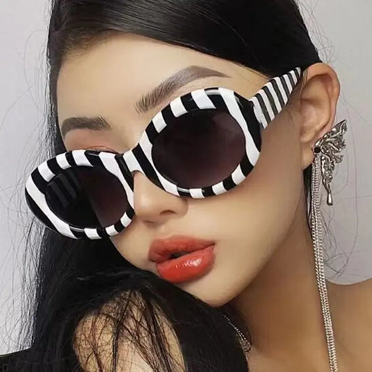 줄무늬 얼룩말 타원형 선글라스 - 트렌디 힙합 스타일
