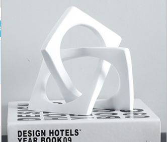 Décoration géométrique moderne et minimaliste GeoTwist (une pièce)