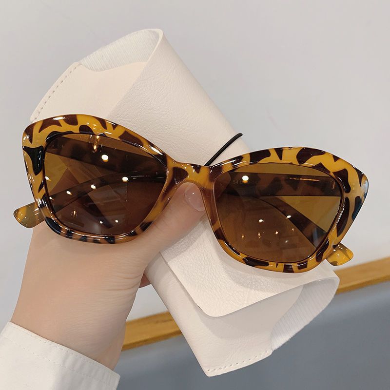 Retro Cat Eye Leopard Print Sunglasses for Couples