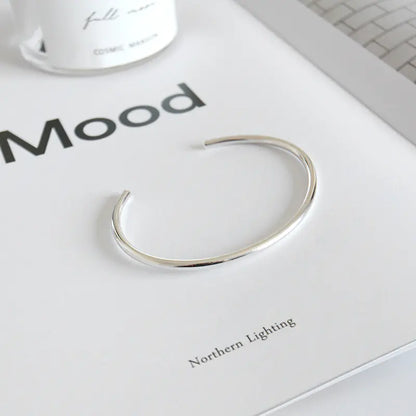 Bracelet jonc cercle ouvert minimaliste en argent sterling