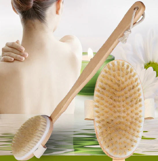Brosse de bain à long manche en soies naturelles