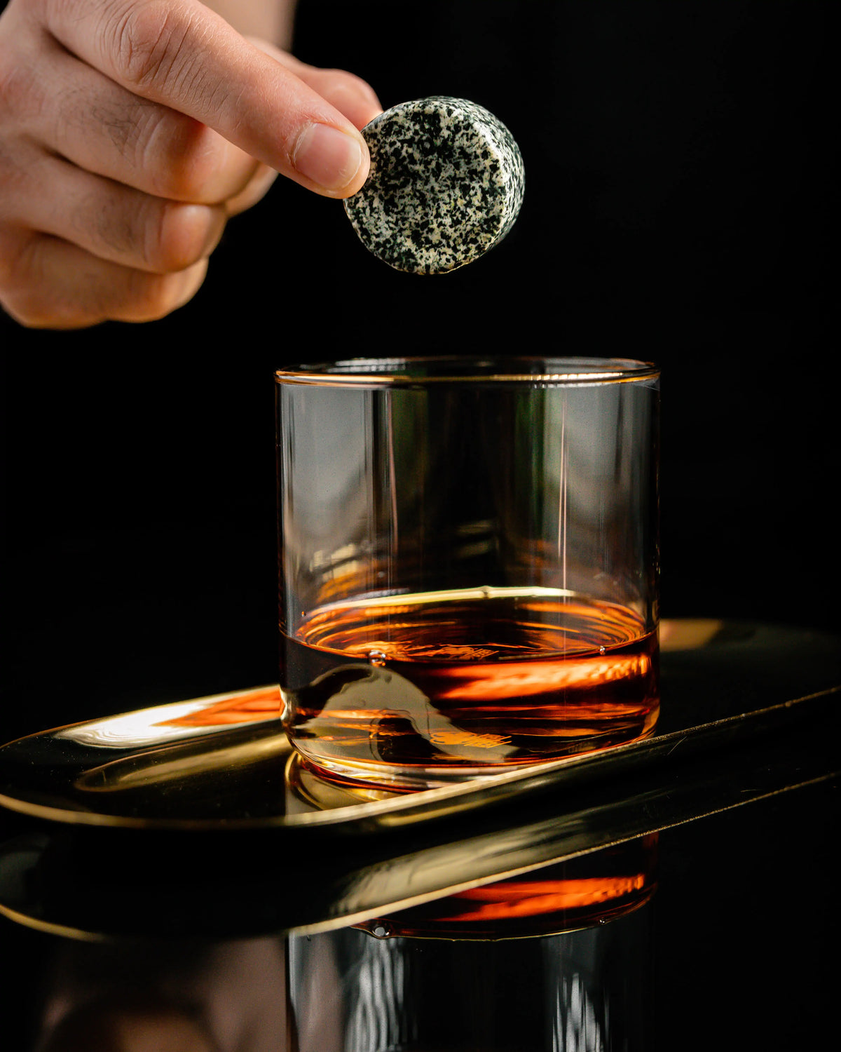 Le coffret du connaisseur – édition pierres à whisky et verre torsadé