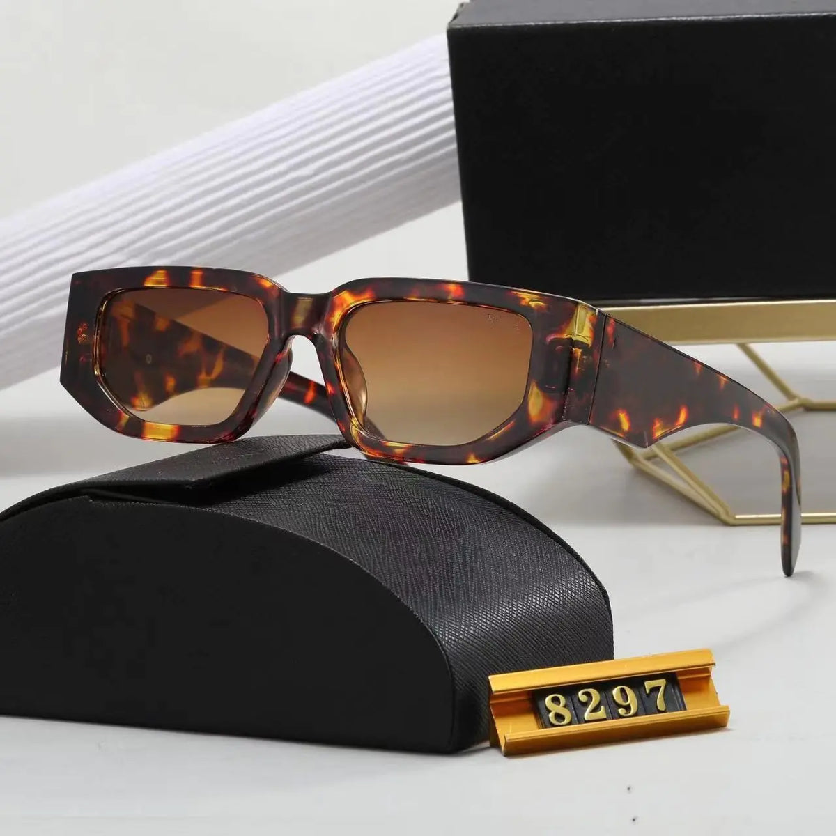 Fashion Wholesale Square Sunglasses for Men & Women