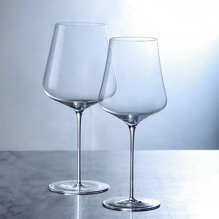 Verres à vin en cristal modernes