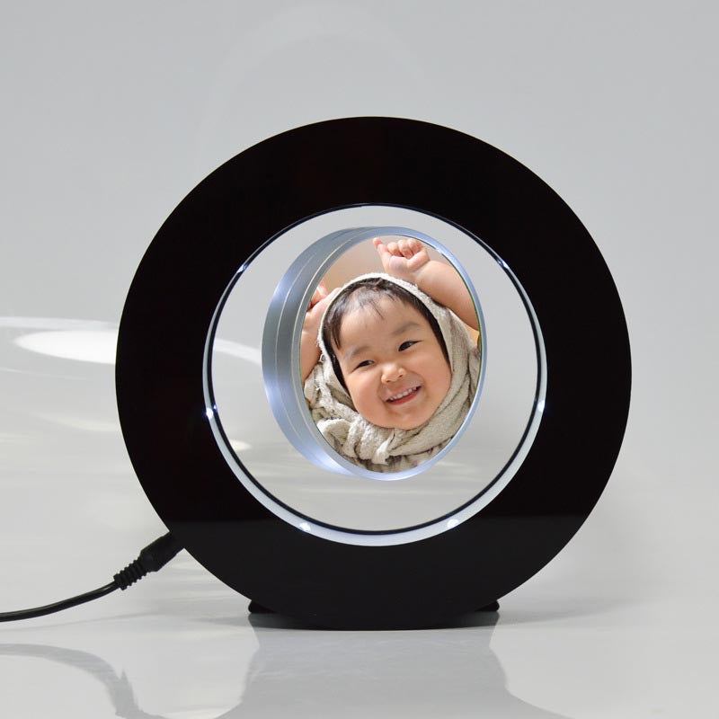 Magnetic Floating Modern Frame
