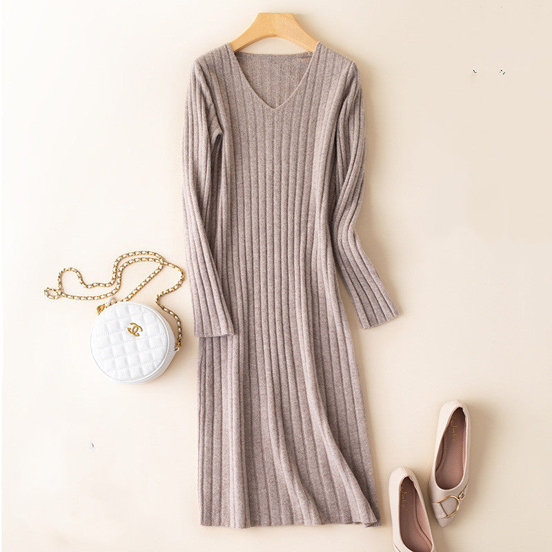 Knee-Length Knit Dress in Wool and Cashmere Blend