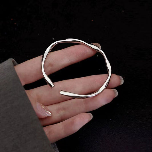 Korean Adjustable Mobius Bracelet - Unique Elegant Gift