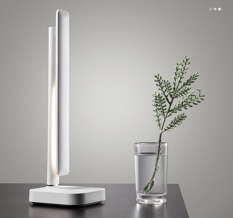 Lampe de bureau LED rechargeable pour étudiants avec protection oculaire