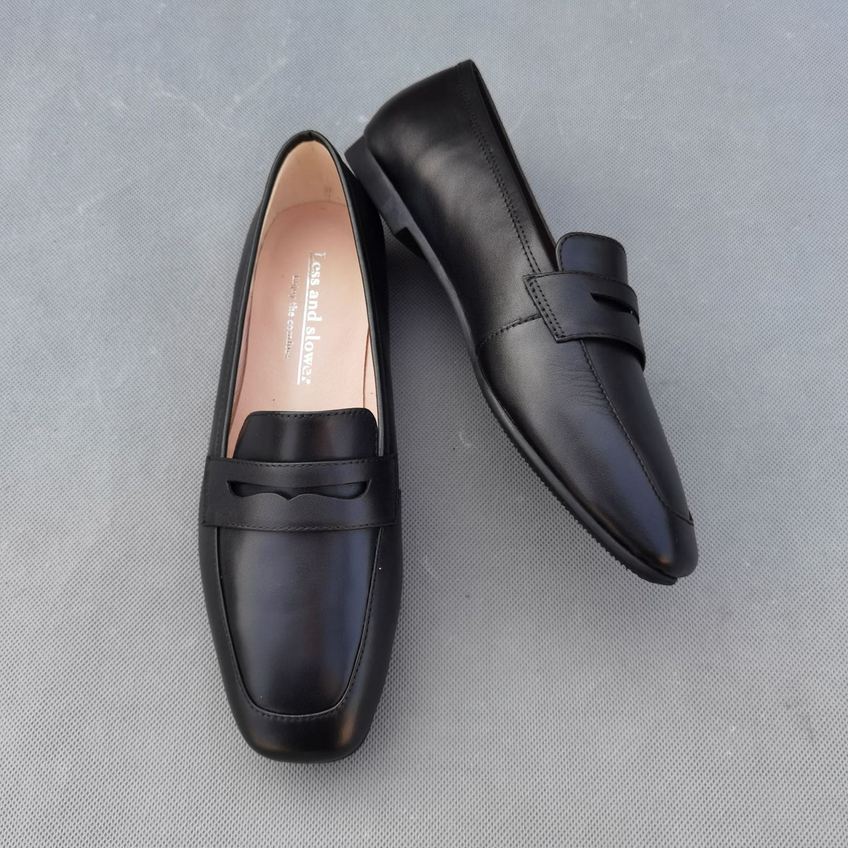 European Style Low-Heel Leather Women's Loafers XT-06