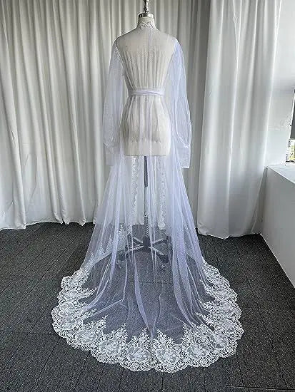 Robe de mariée en dentelle pour des séances photo de mariage de rêve