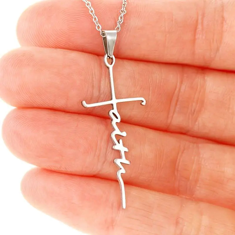 Pendentif croix Foi