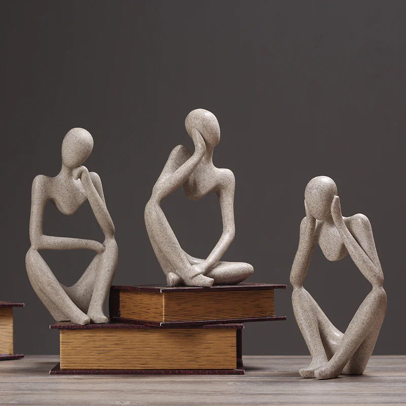 추상 조각상